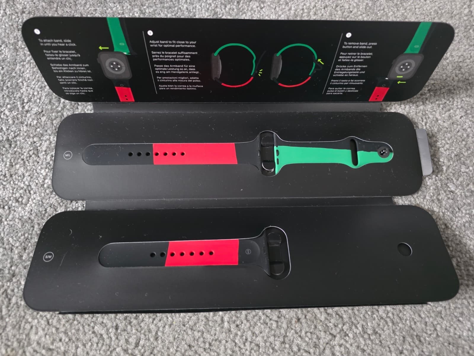 Apple (40mm) Sport Band for Apple Watch 38/40/41mm - Black Unity / Full Set