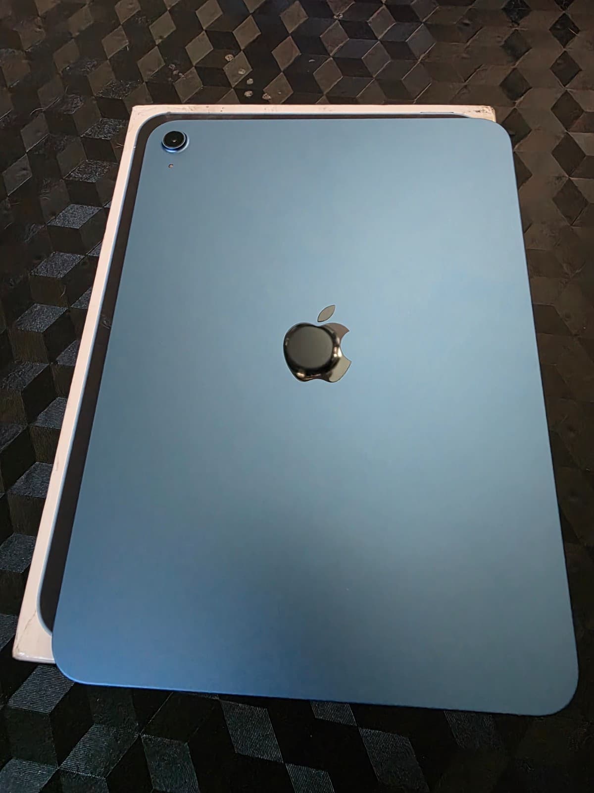 Apple iPad 11" 11th Gen A16 chip Wi-Fi Tablet 128GB Blue MD4A4LL/A 2025 Model - Thumbnail 2
