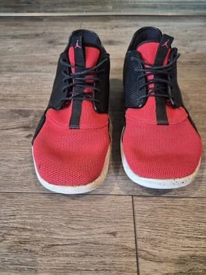 Jordan Eclipse Men's Size 11 Black Gym Red Speckled Sole 724010-018 - Thumbnail 3