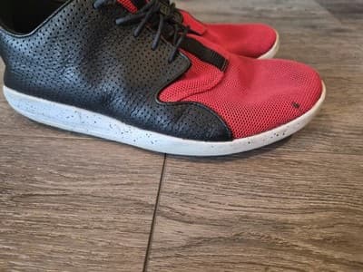 Jordan Eclipse Men's Size 11 Black Gym Red Speckled Sole 724010-018 - Thumbnail 8