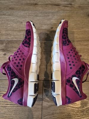 Nike Free 5.0 V4 Women's Size 11 Sneakers Raspberry Burgundy Leopard Print - Thumbnail 4