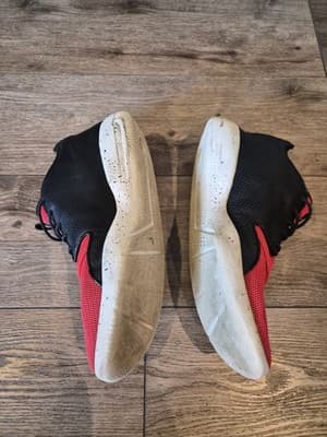 Jordan Eclipse Men's Size 11 Black Gym Red Speckled Sole 724010-018 - Thumbnail 4