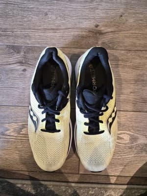 Saucony Guide 14 Running Shoes Men’s Size 10 Yellow Black Athletic Sneakers - Thumbnail 5