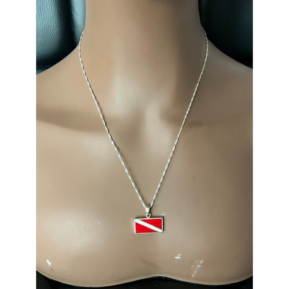 925 Silver Red Rectangular Pendant Necklace - Thumbnail 4