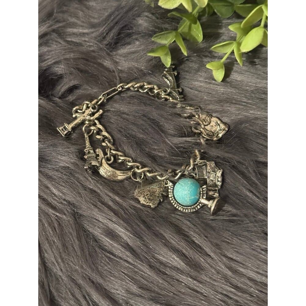 Silver Tone Charm Bracelet (c)