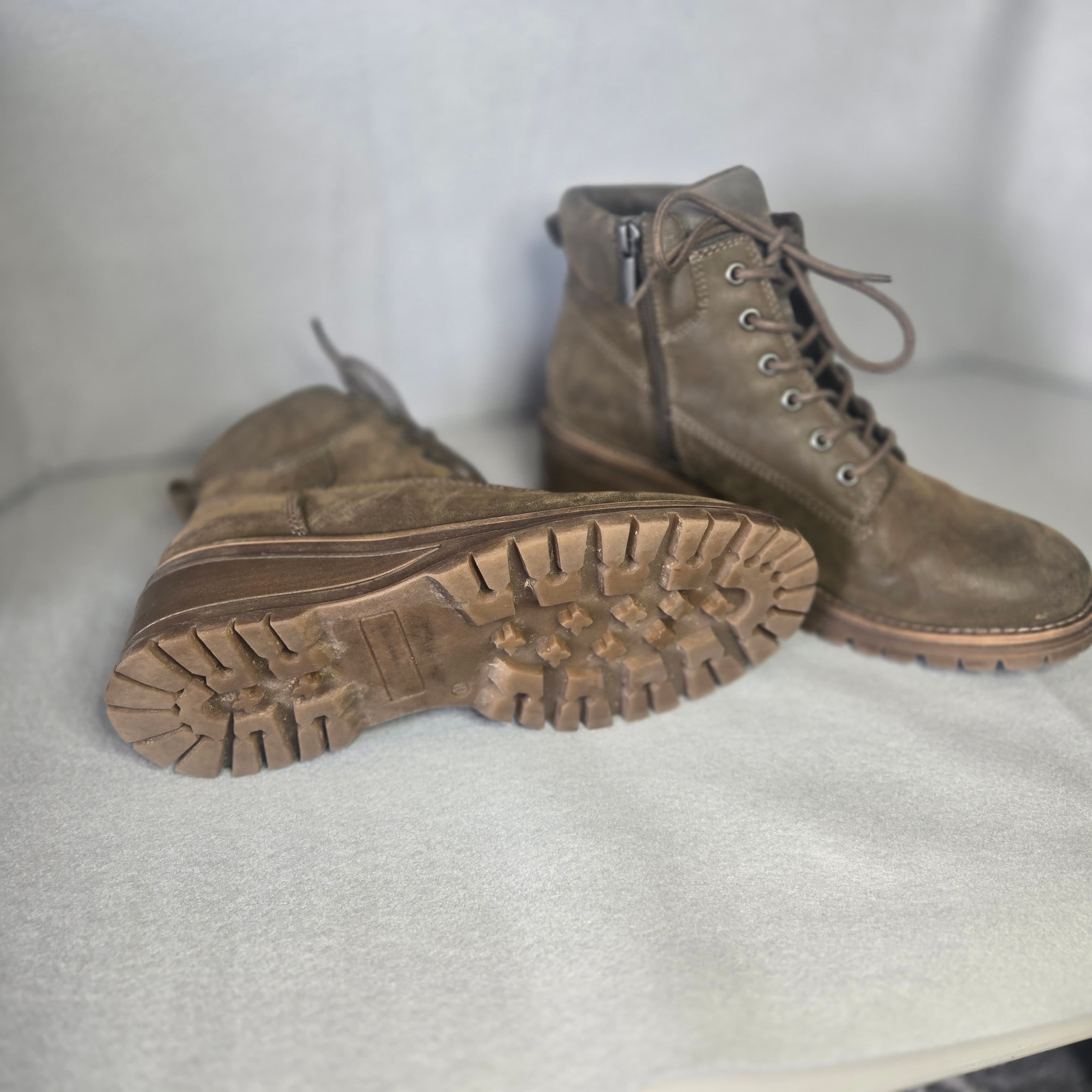 Brown Leather Hiking Boots Size 10 - Thumbnail 5