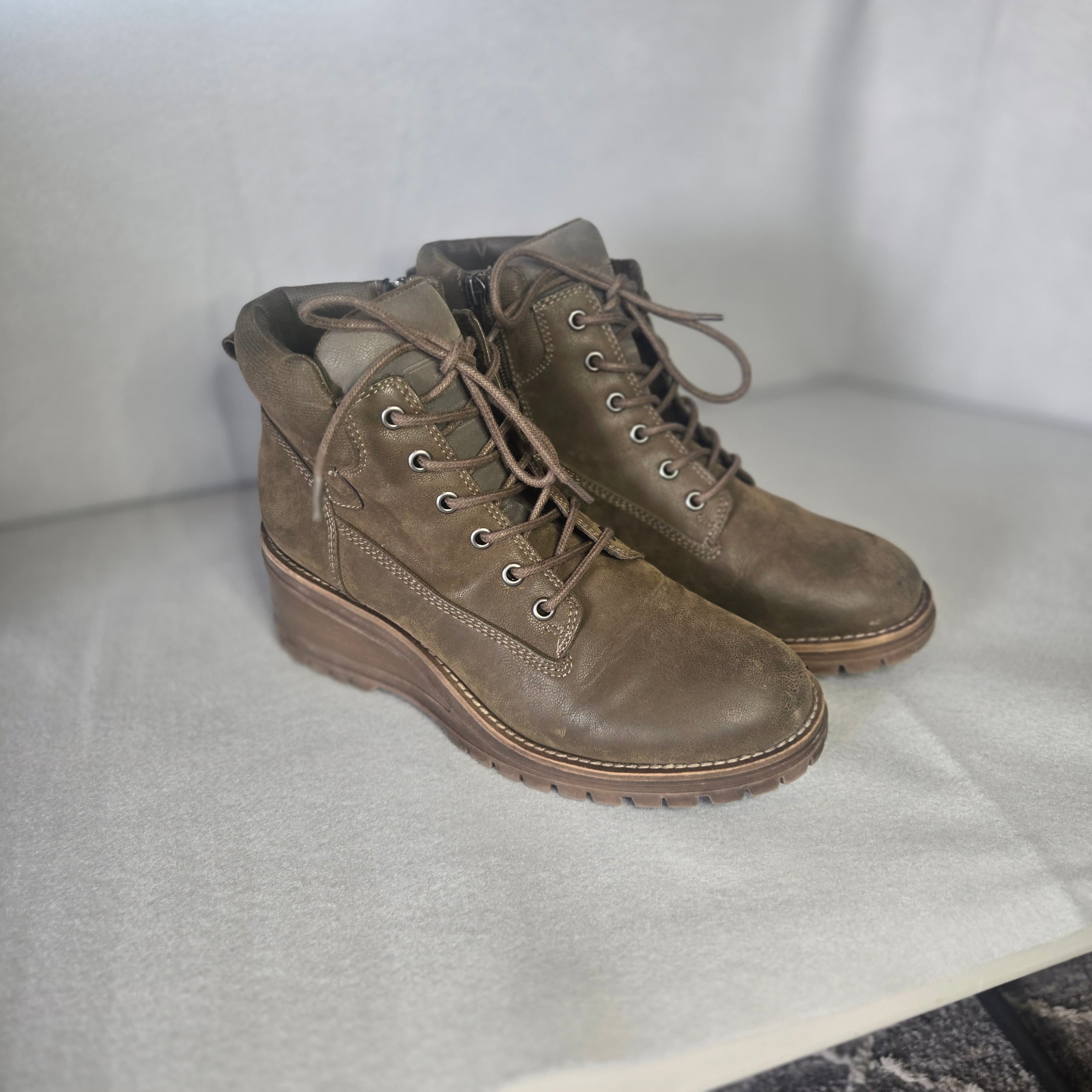 Brown Leather Hiking Boots Size 10 - Thumbnail 6