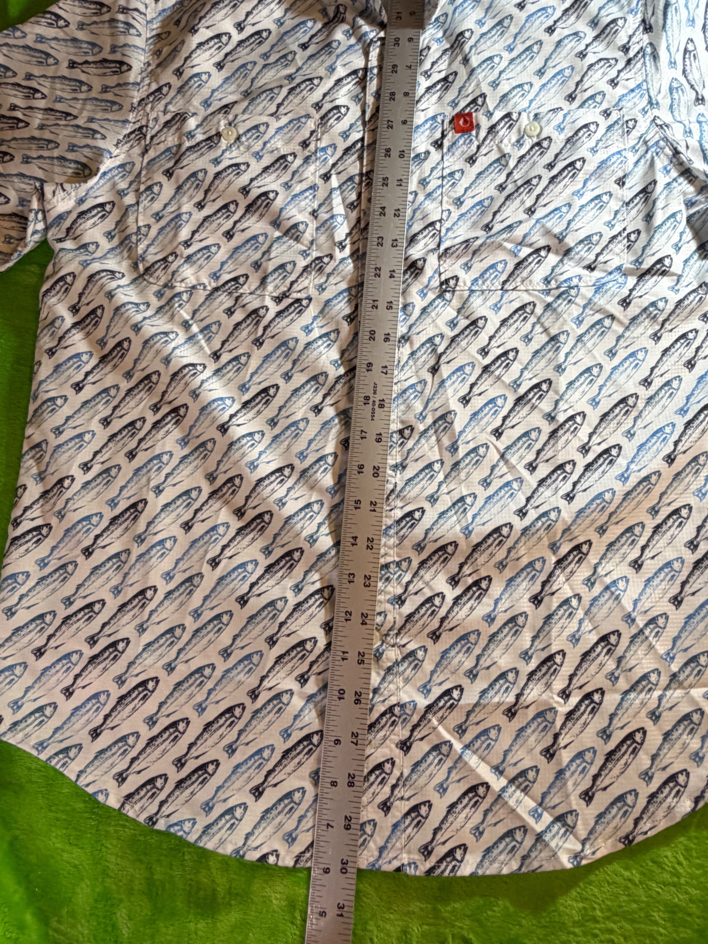 The American Outdoorsman Fish Print Vented Fishing Outdoor Coastal Shirt Mens M - Thumbnail 6