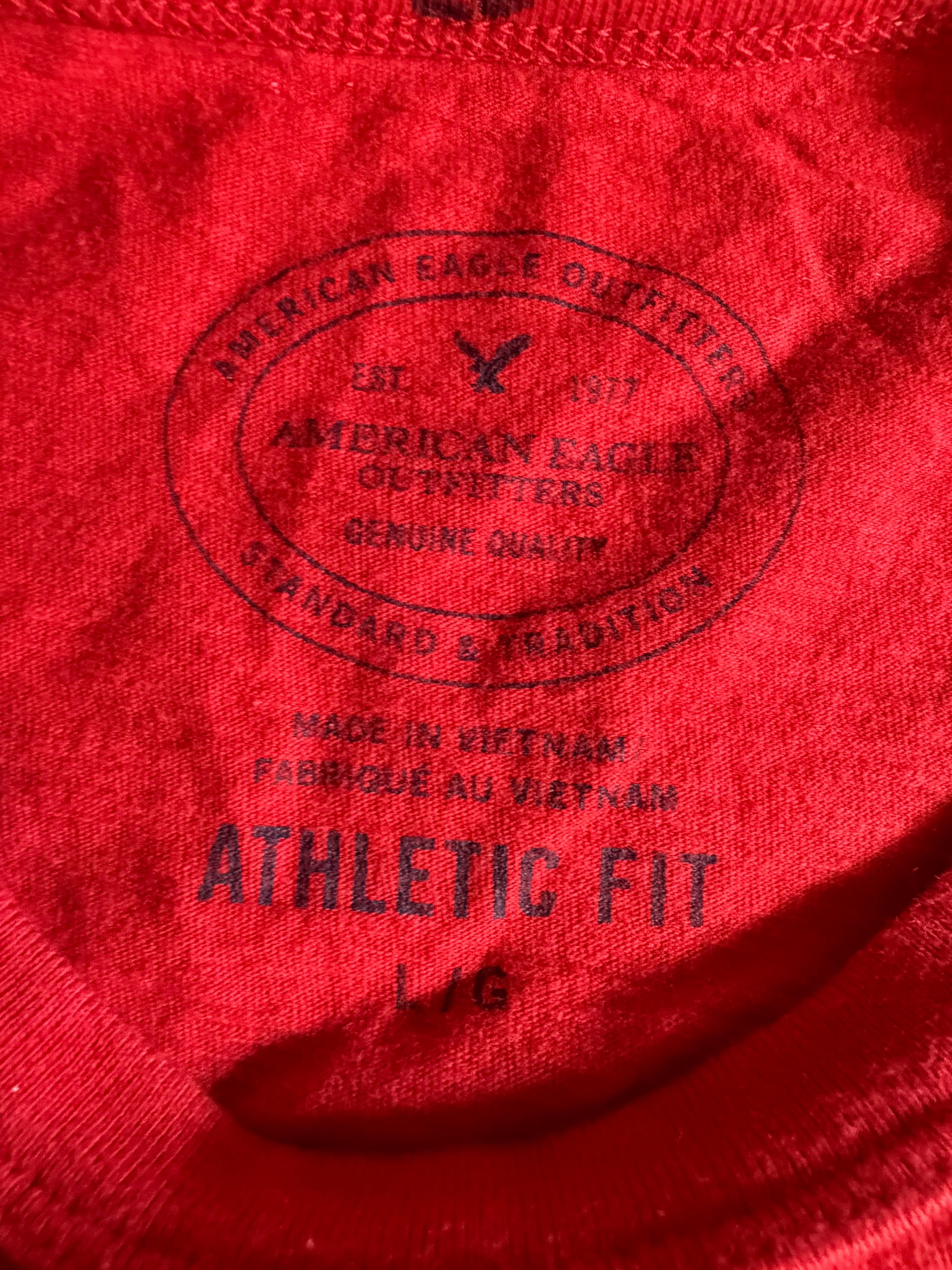 American Eagle Outfitters Eagle 1977 Applique T-Shirt Men's L Red Athletic Fit - Thumbnail 3