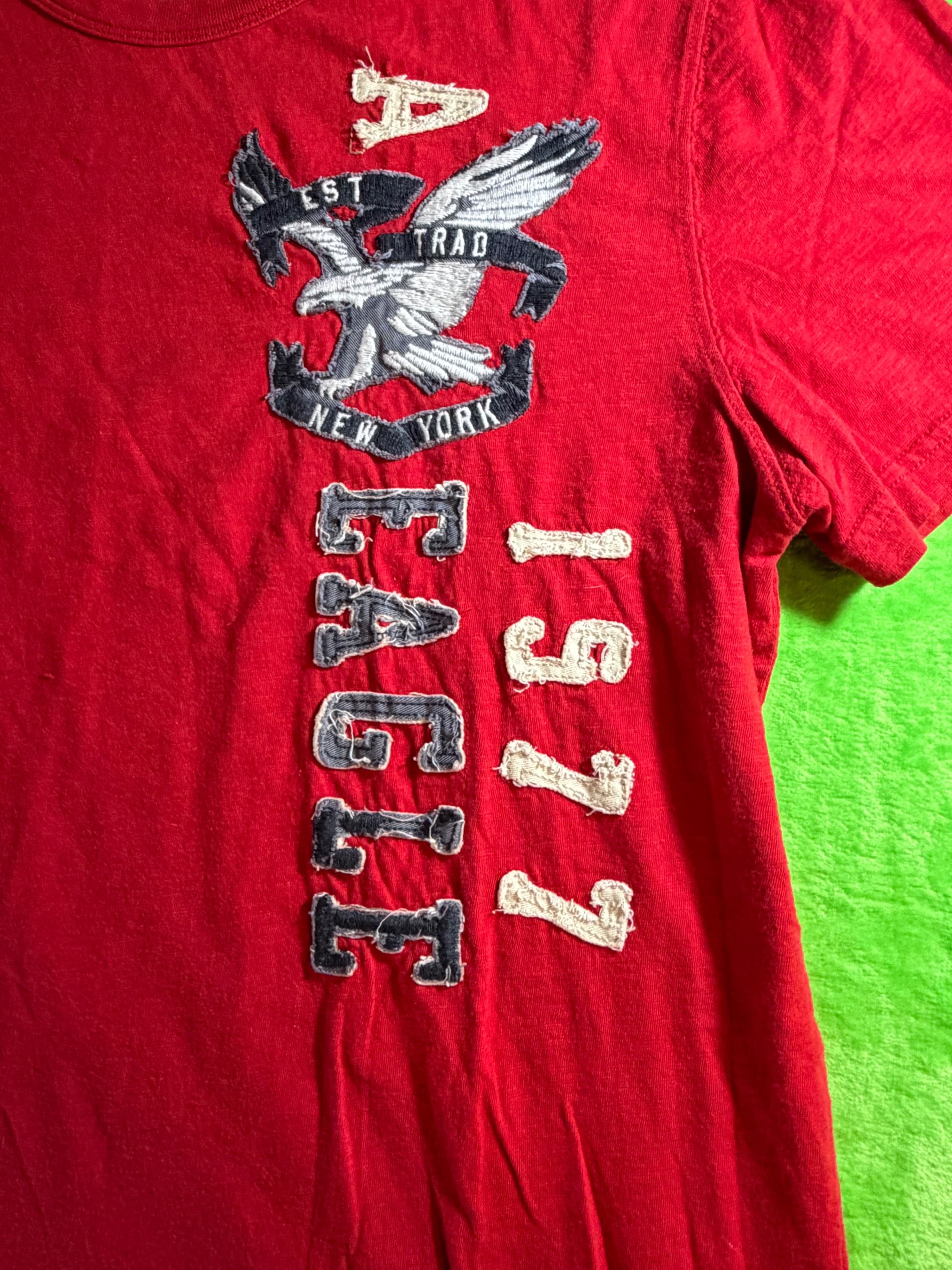 American Eagle Outfitters Eagle 1977 Applique T-Shirt Men's L Red Athletic Fit - Thumbnail 4