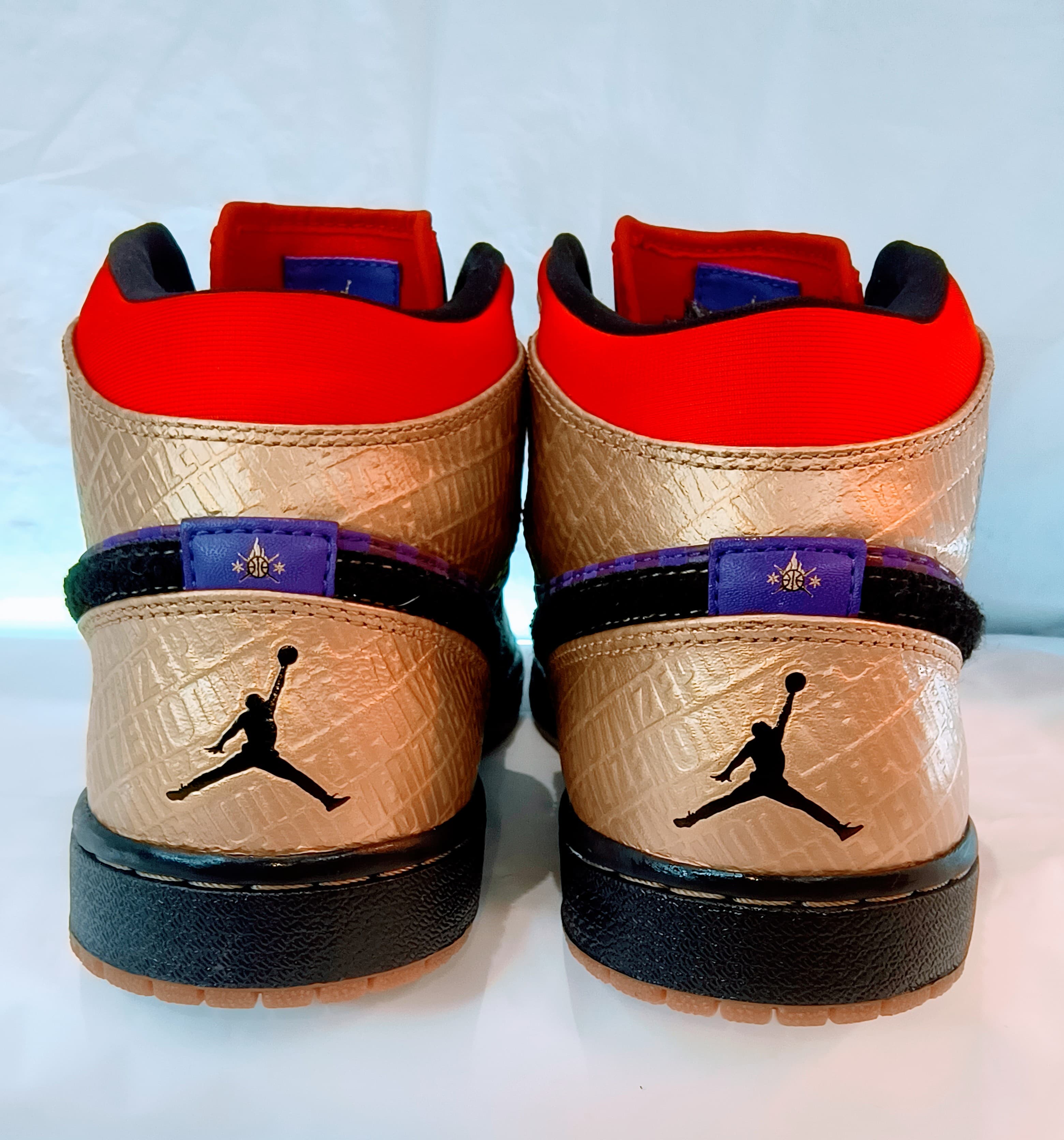 NIKE Air Jordan 1 Retro "Leroy Smith Sneakers, Size 11.5 - Thumbnail 4