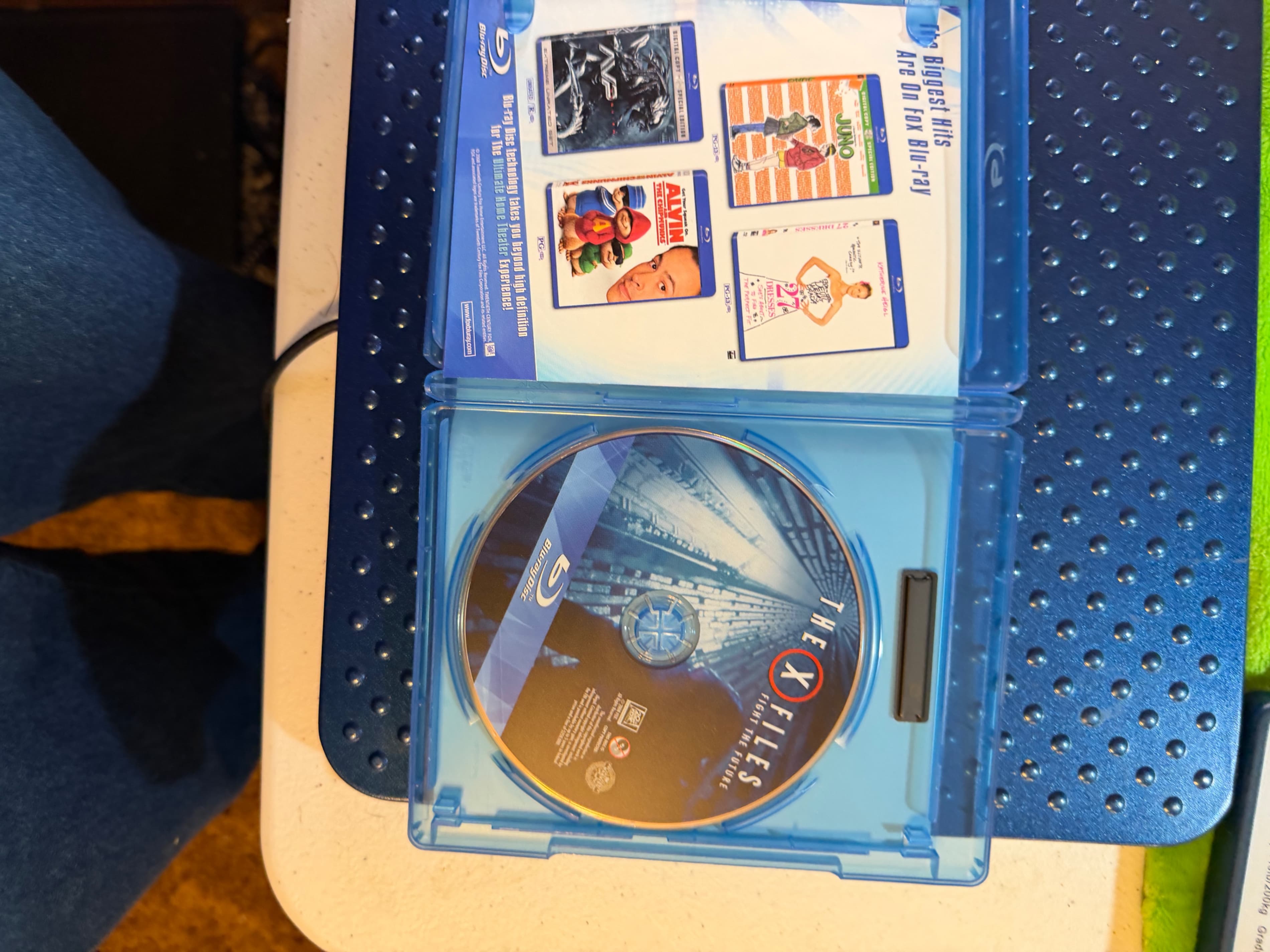 The X-Files Fight The Future Blu-ray 1998 Sci-Fi Thriller David Duchovny - Thumbnail 3