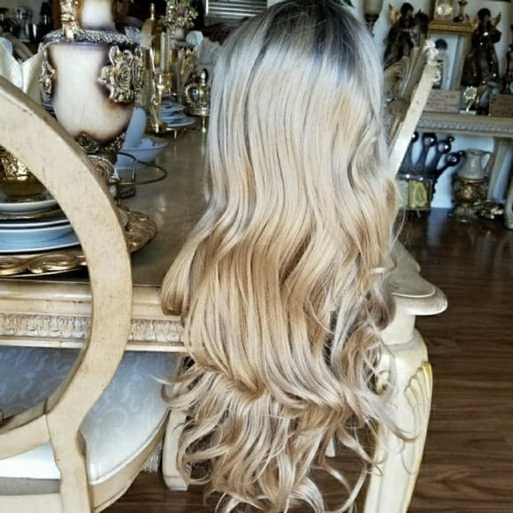 Blonde Ombre Beauty Lace Front Wig 24-28 inches!! - Thumbnail 11