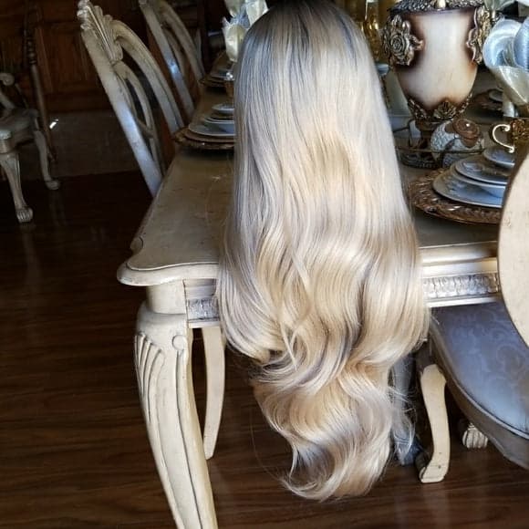 Blonde Ombre Beauty Lace Front Wig 24-28 inches!! - Thumbnail 4