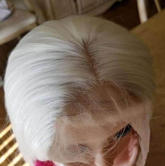 White Blonde Lace Front Wig 22-24inches!! - Thumbnail 6