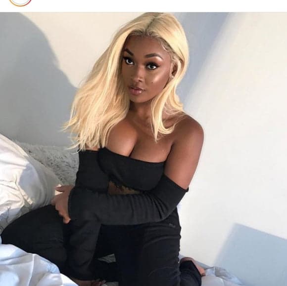 Blonde Beauty Lace Front Wig 22-26 inches!! - Thumbnail 2