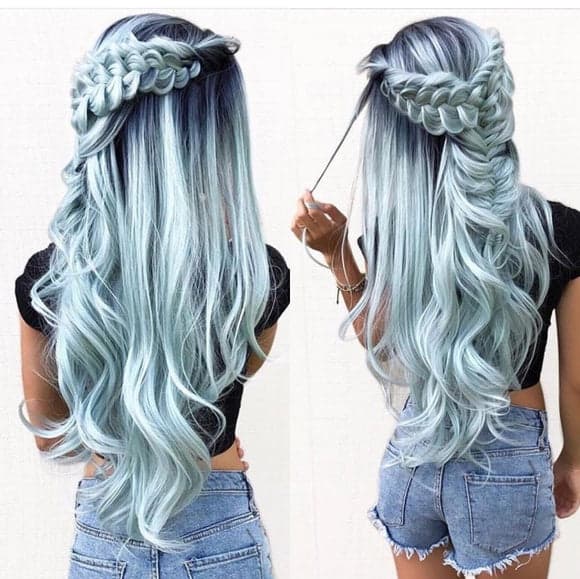 Ombre Blue Beauty Lace Front Wig 24-28 inches!!