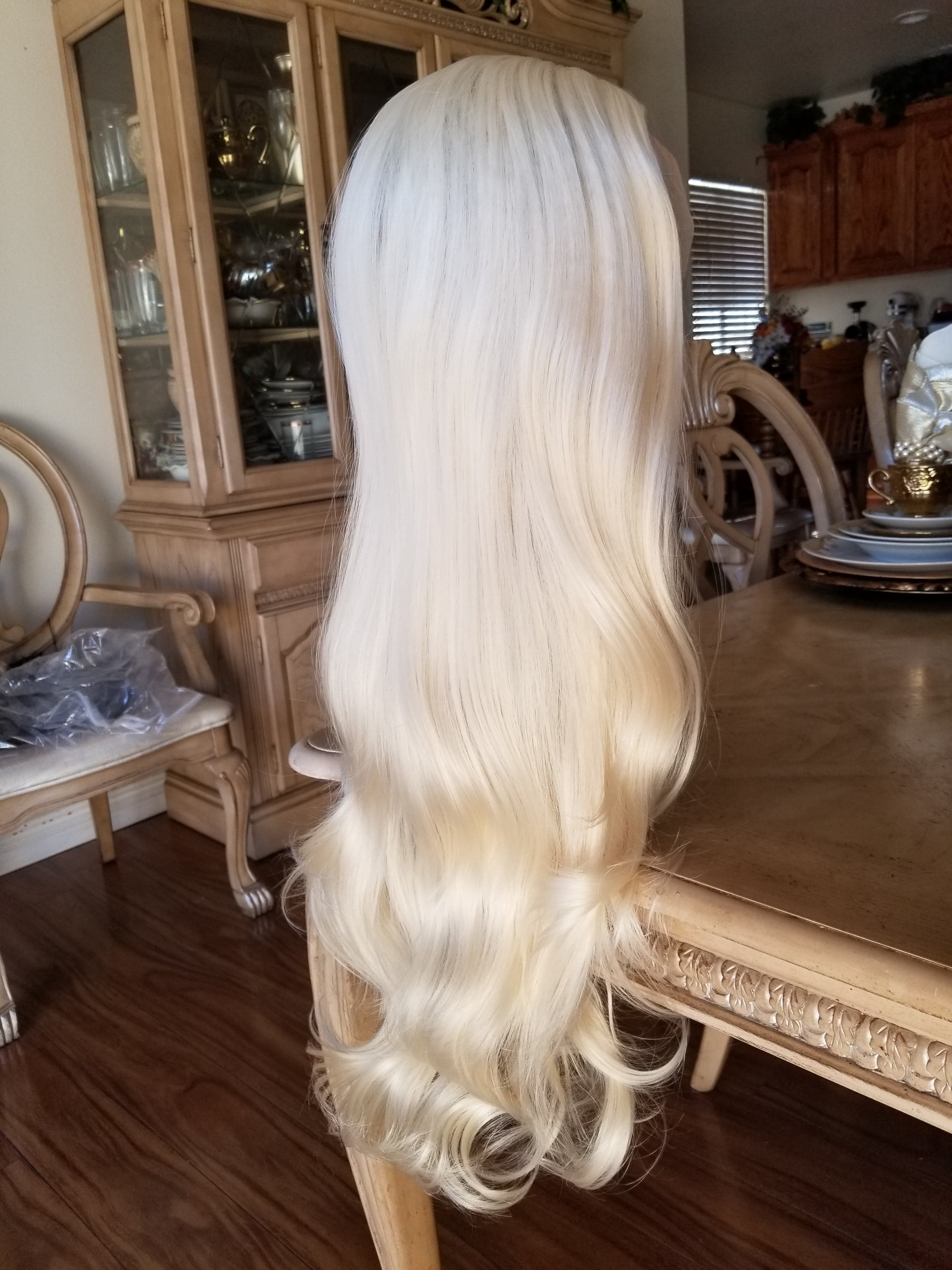 Blonde Beauty Lace Front Wig 22-26 inches!! - Thumbnail 18