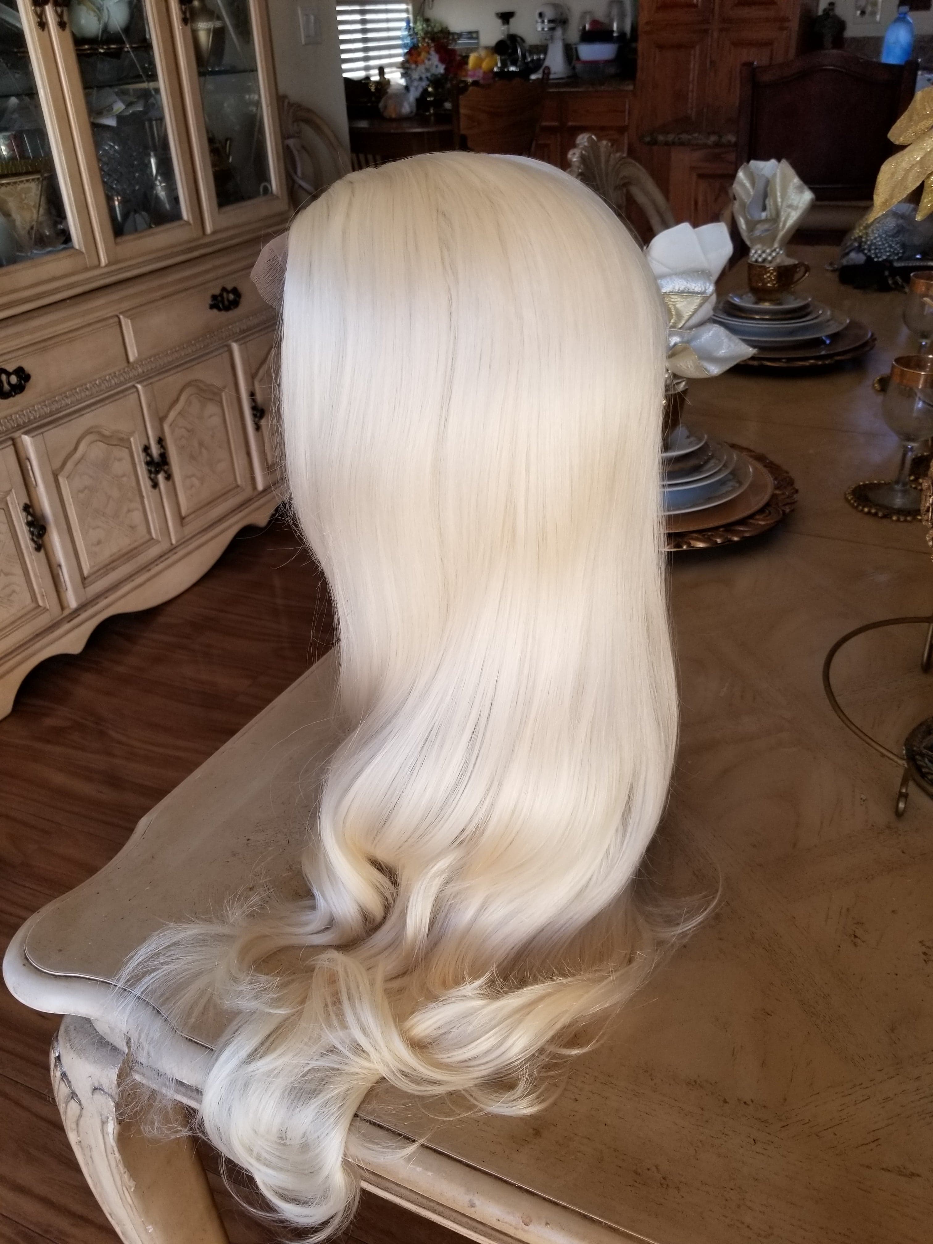 Blonde Beauty Lace Front Wig 22-26 inches!! - Thumbnail 13