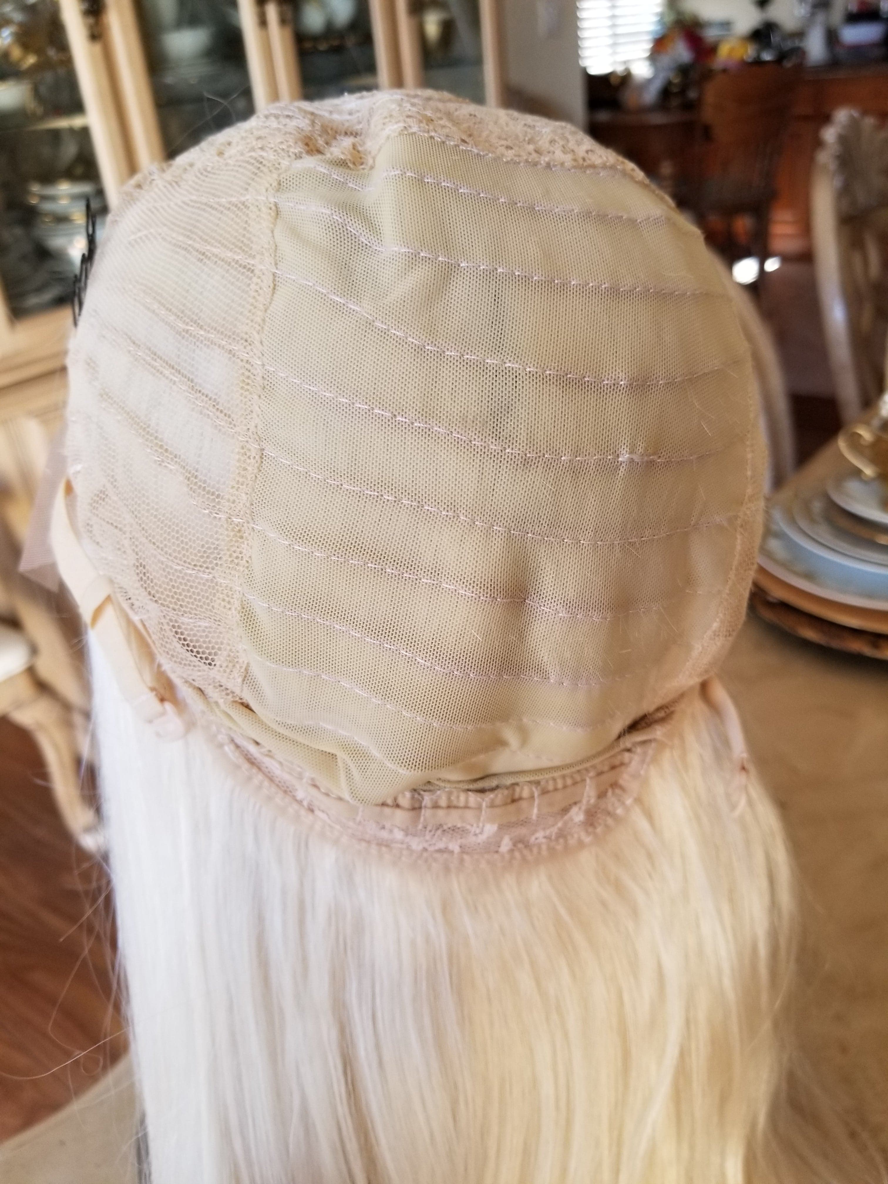 Blonde Beauty Lace Front Wig 22-26 inches!! - Thumbnail 11