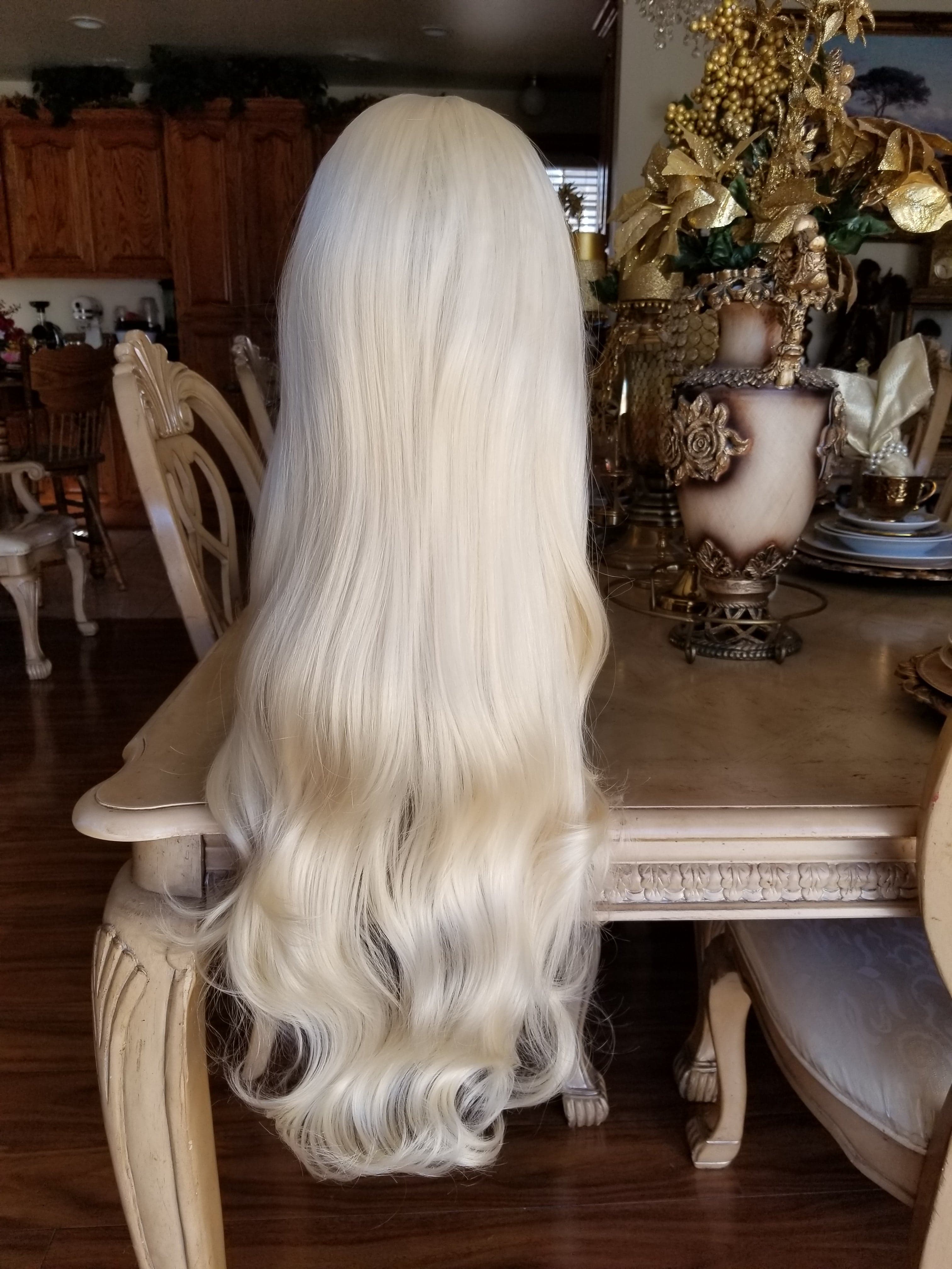 Blonde Beauty Lace Front Wig 22-26 inches!! - Thumbnail 19