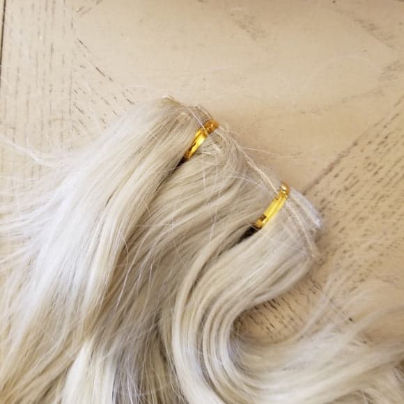 Wavy Blonde mix #24H613 Full Head Clip in Extension - Thumbnail 3