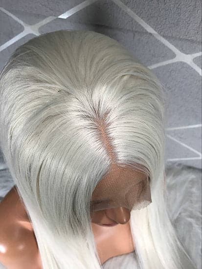 Pure Blonde Beauty Lace Front Wig 22-26 inches!! - Thumbnail 4
