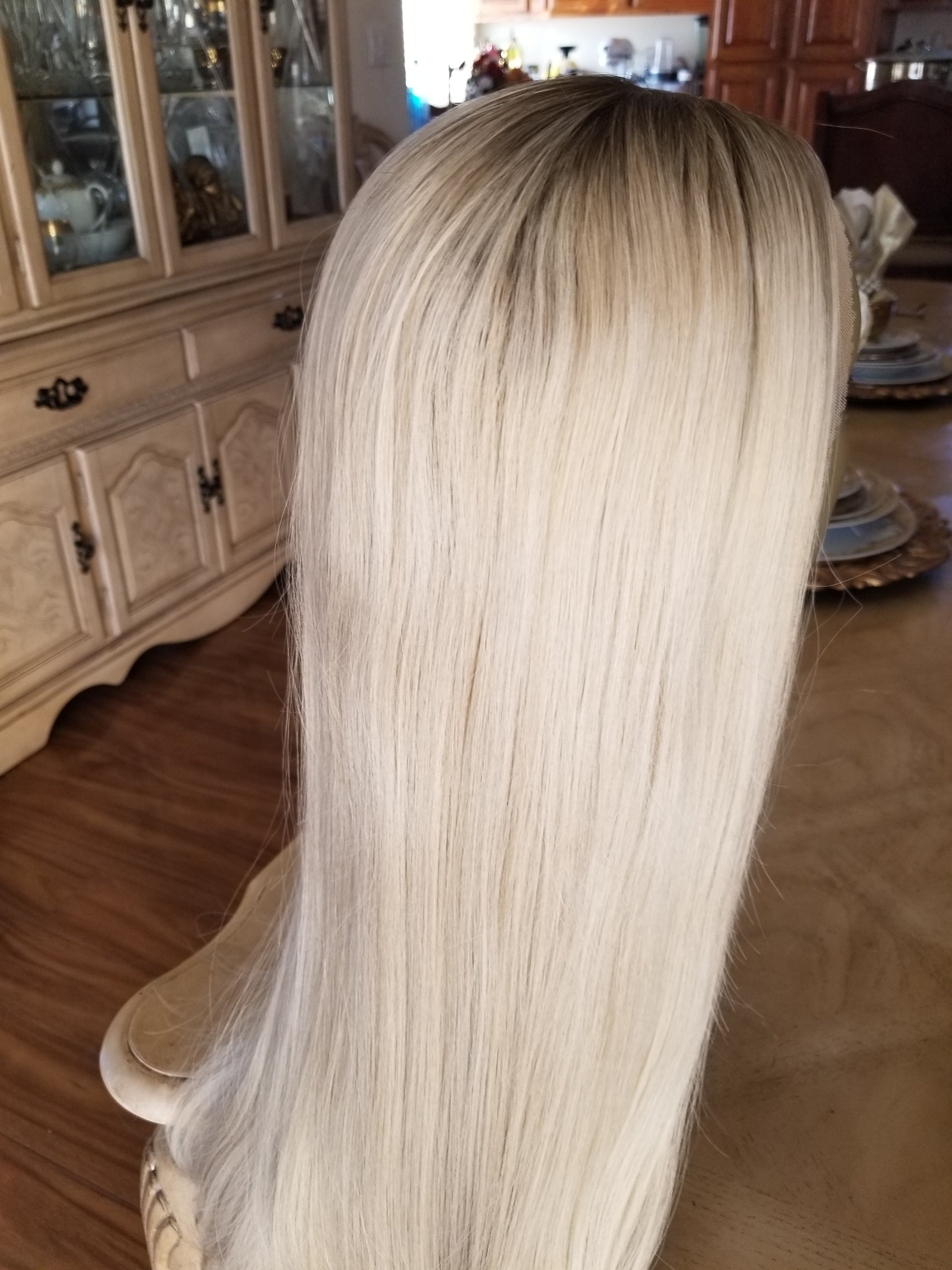 Ombre Blonde Lace Front Wig 22-24 inches!! - Thumbnail 4