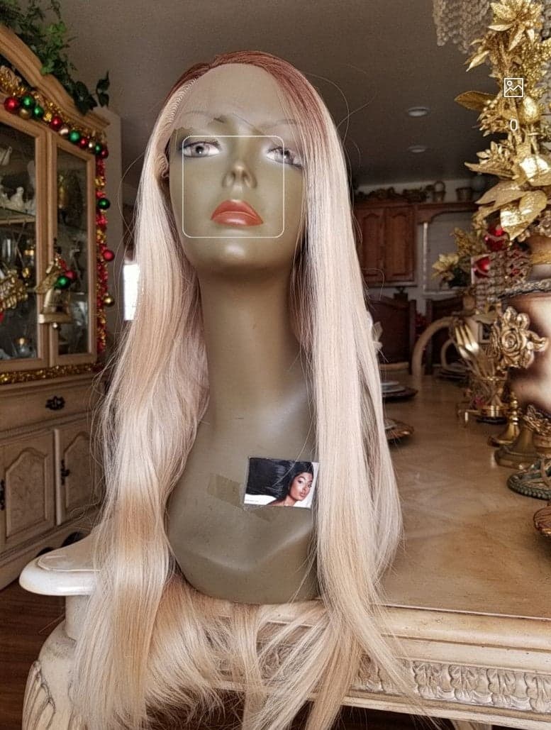 Ombre Blonde Beauty Lace Front Wig 20-22 inches!! - Thumbnail 2