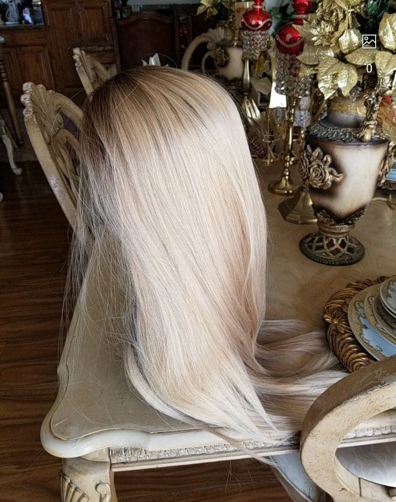 Ombre Blonde Beauty Lace Front Wig 20-22 inches!! - Thumbnail 10