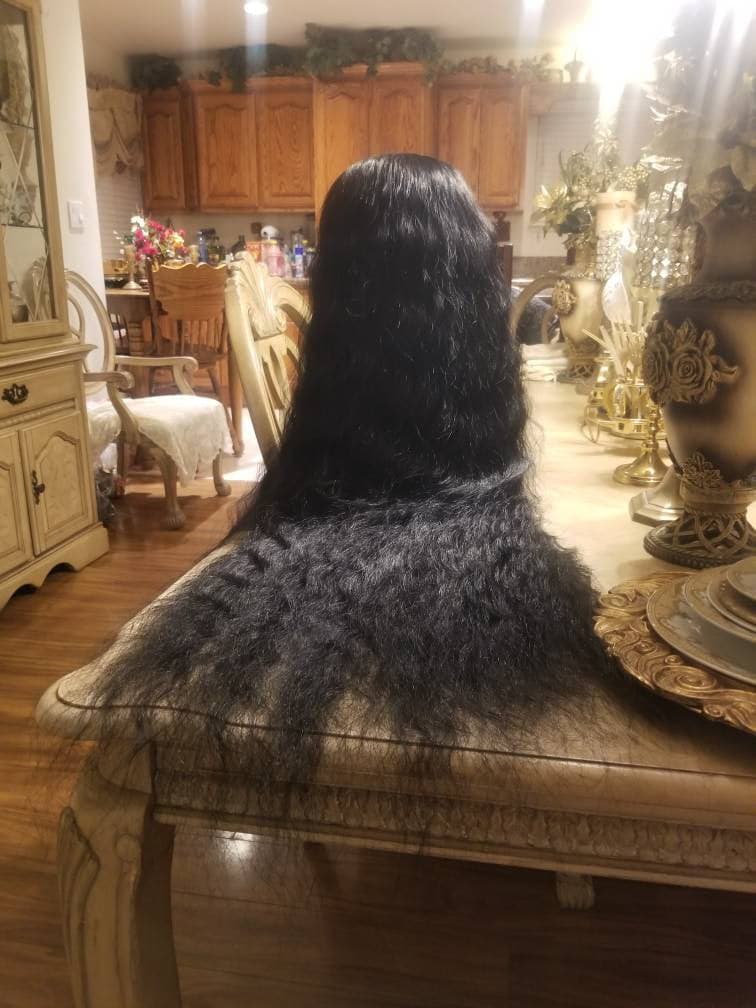 Black Layered Bodywave Beauty Lace Front Wig 26-28 Inches!! - Thumbnail 4
