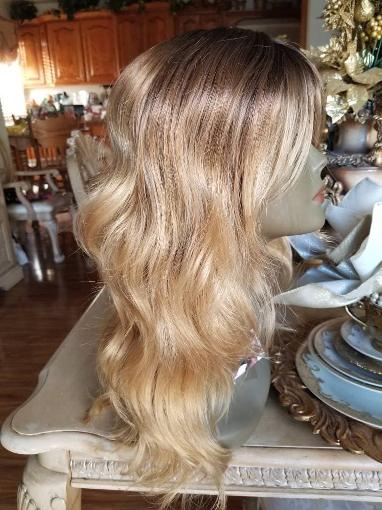 Ombre//Brown Blonde// Straight Wavy//Bodywave// Wig//Synthetic//Beautiful/Wavy//Bangs//Brand New//Natural//Ready to Ship - Ombre Blonde - Thumbnail 3