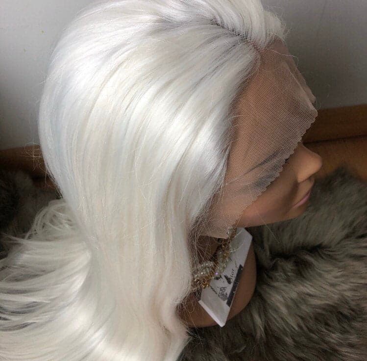 26 inches White Platinum Blonde natural looking Straight LaceFront wig *NWT* - Thumbnail 5