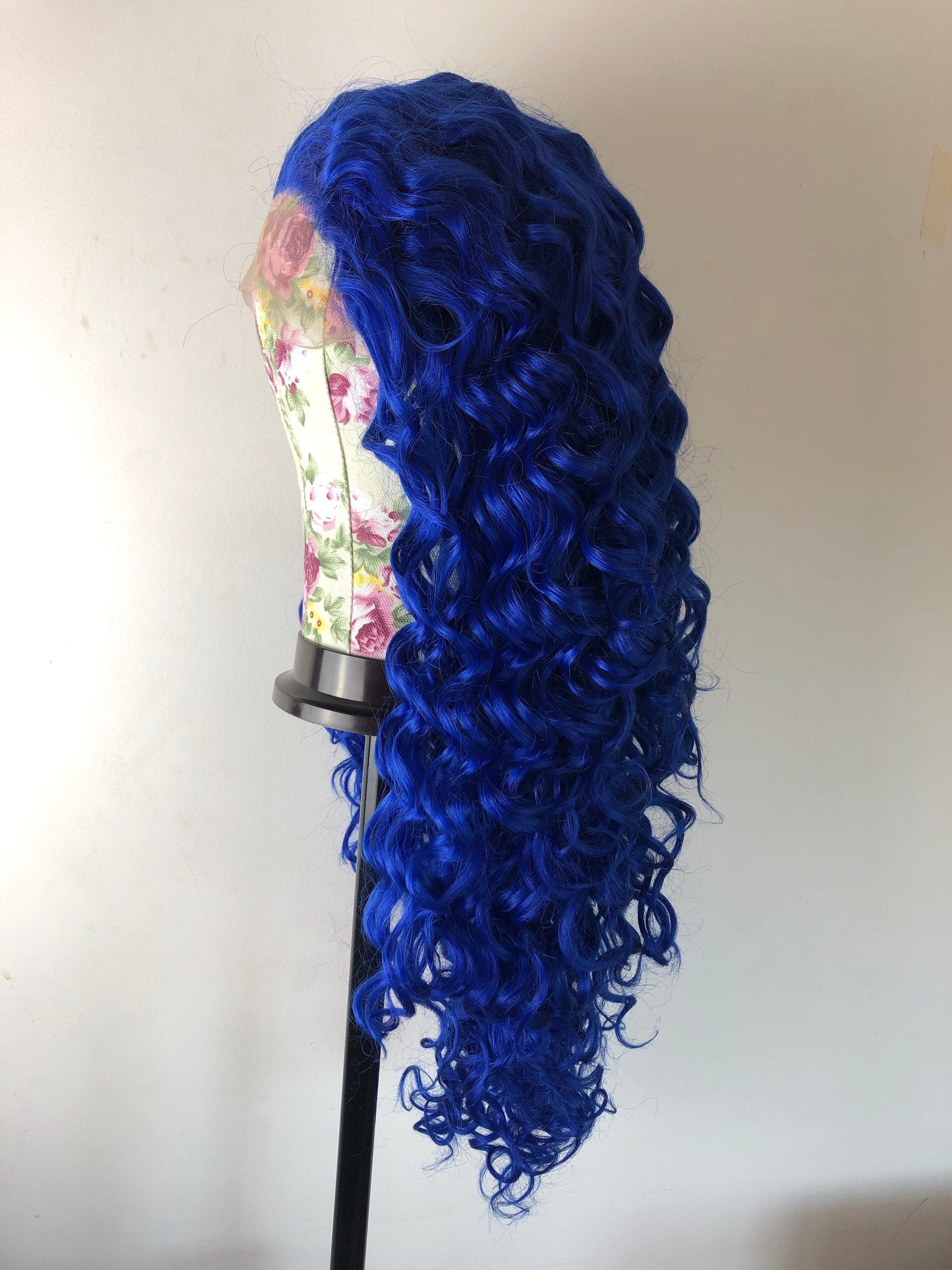 24” Blue Curly Lace Front Wig *NWT* - Thumbnail 8