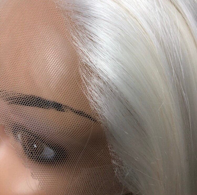 26 inches White Platinum Blonde natural looking Straight LaceFront wig *NWT* - Thumbnail 3