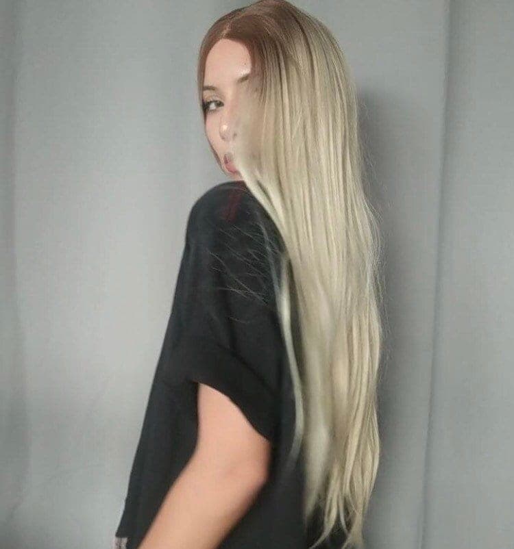 India 22 ” Blonde Ombré Straight Lace Front Wig *NEW* - Thumbnail 6
