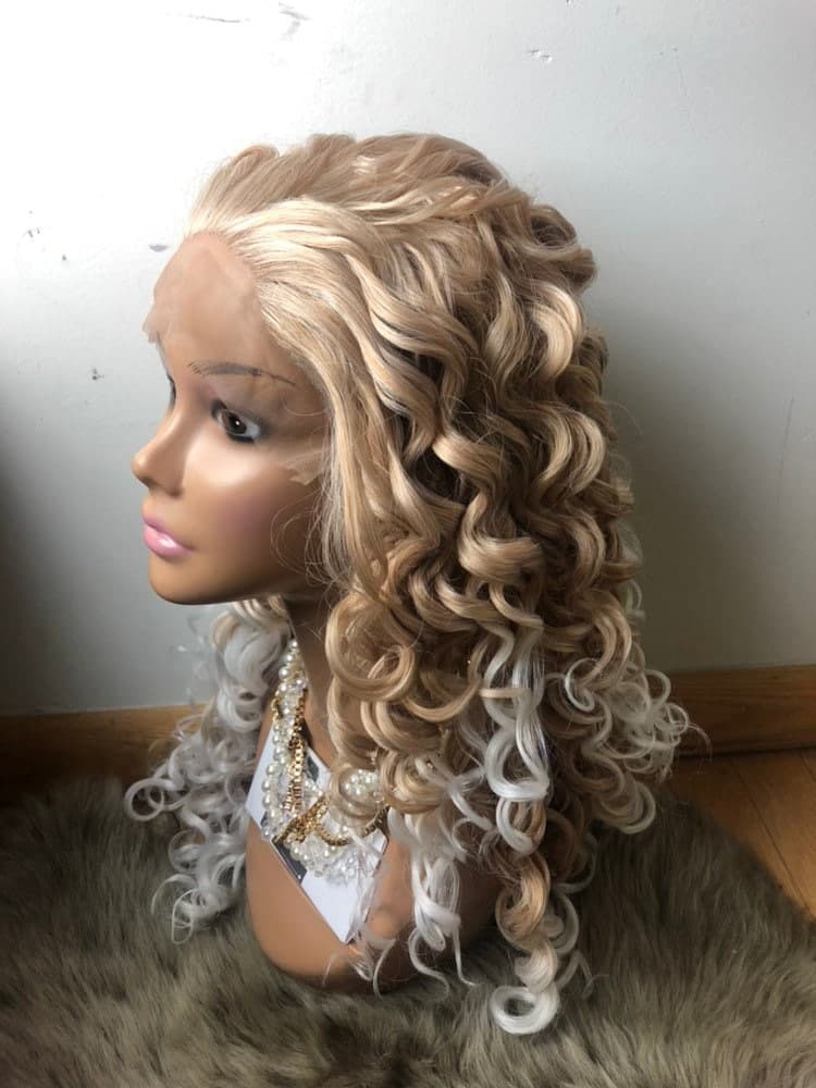24” Blonde and white kinky curly Lace Front WIG *Nwt* - Thumbnail 8
