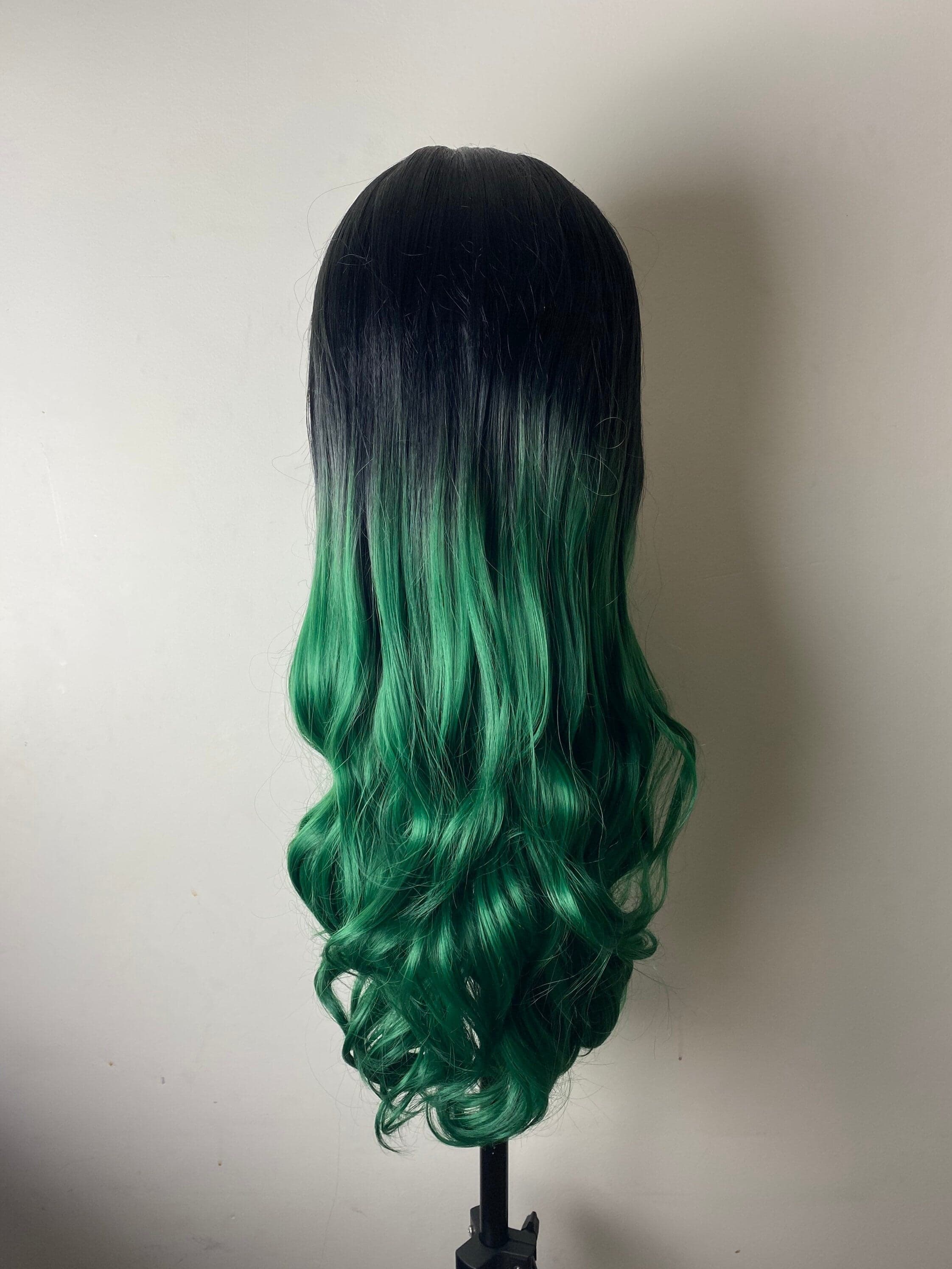 24” Dark Green Ombre Middle Part Lace front bodywave wig *NEW* - Thumbnail 7