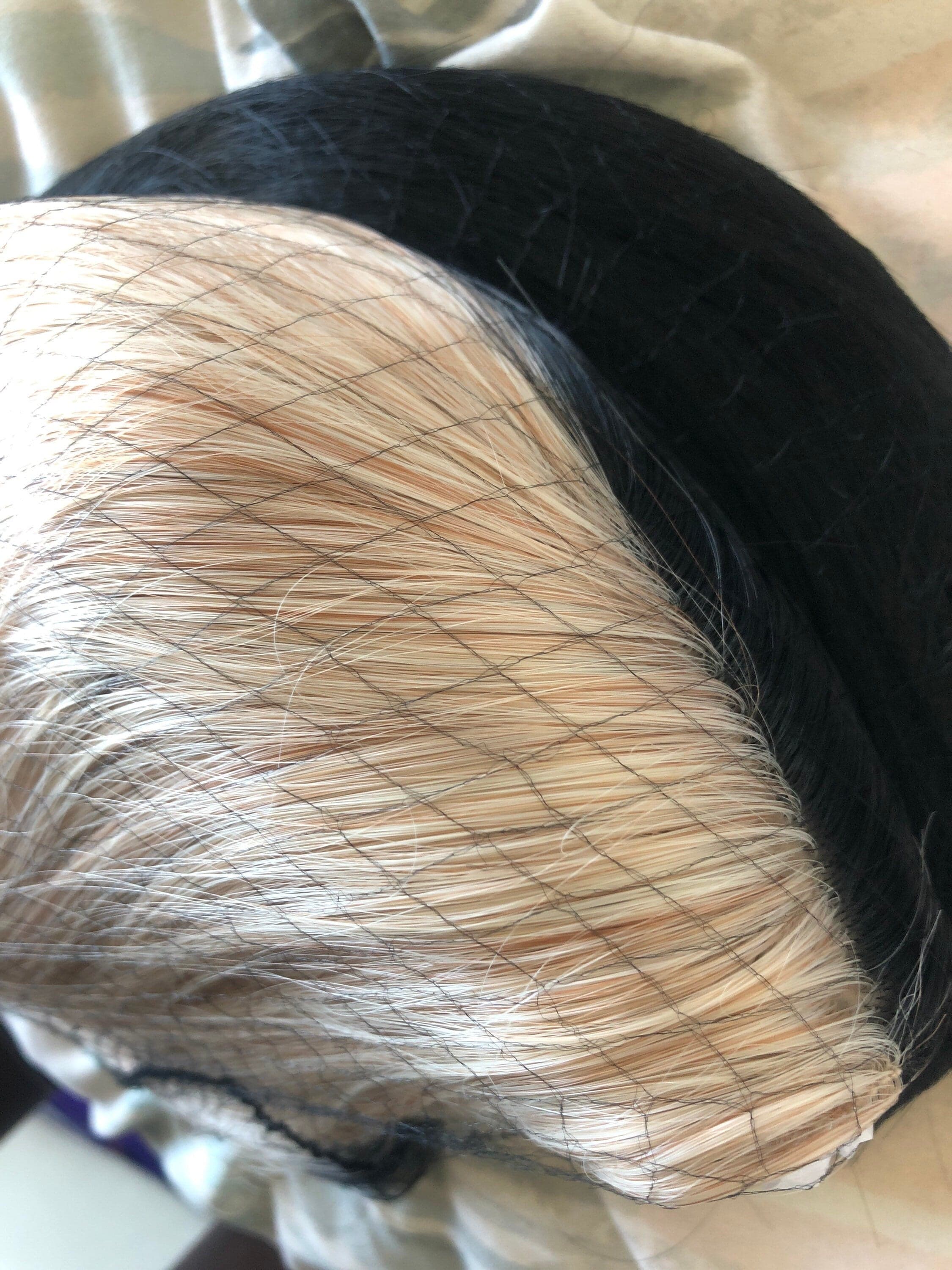 22” Black & Blonde split dye straight wig -ARRIVES NEW - Thumbnail 7