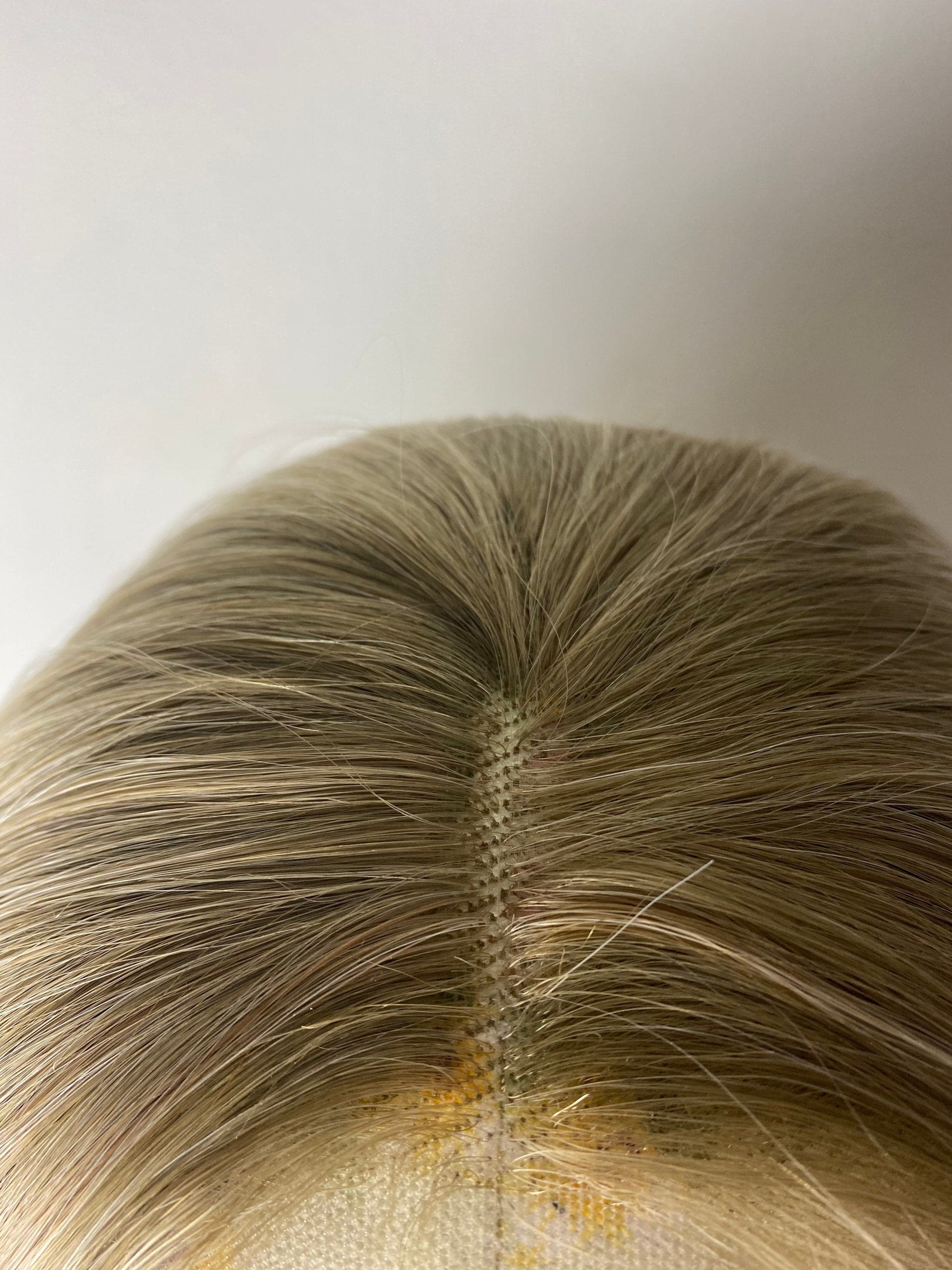 22” Blonde OMBRÉ Straight Lace Front Wig *NEW* - Thumbnail 7