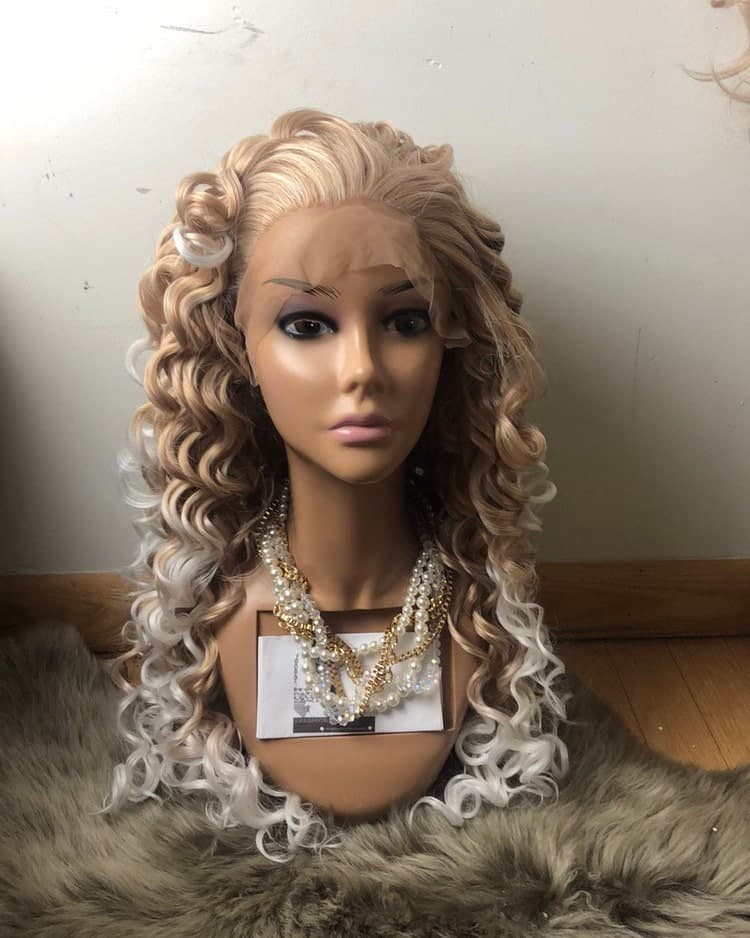 24” Blonde and white kinky curly Lace Front WIG *Nwt* - Thumbnail 10