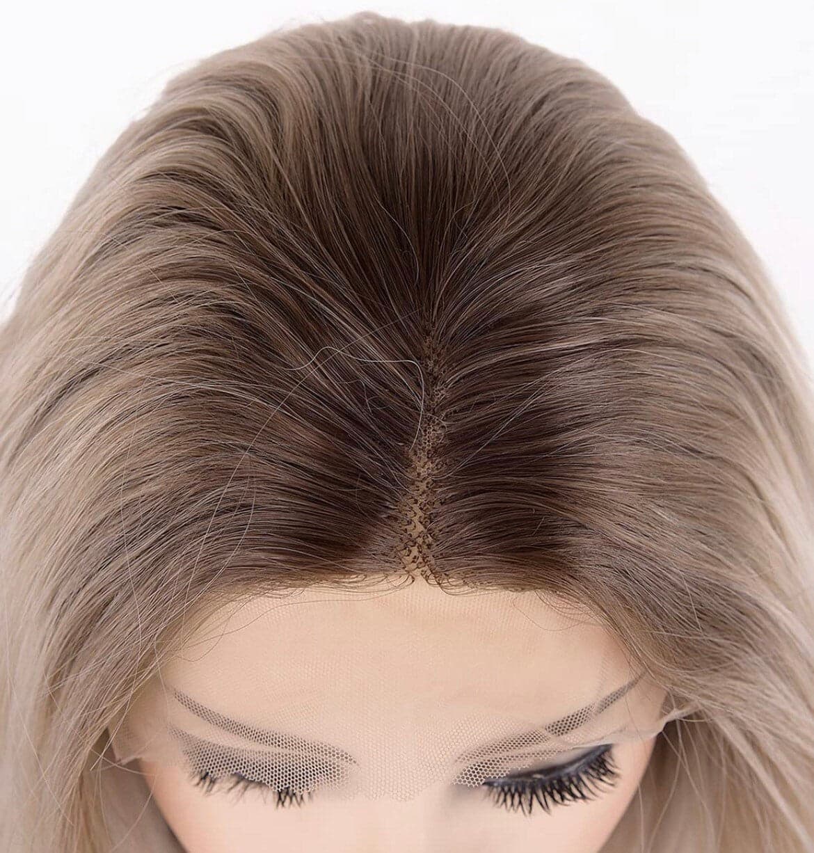 22” Blonde ombré body wavy lace front wig ARRIVES NEW - Thumbnail 4