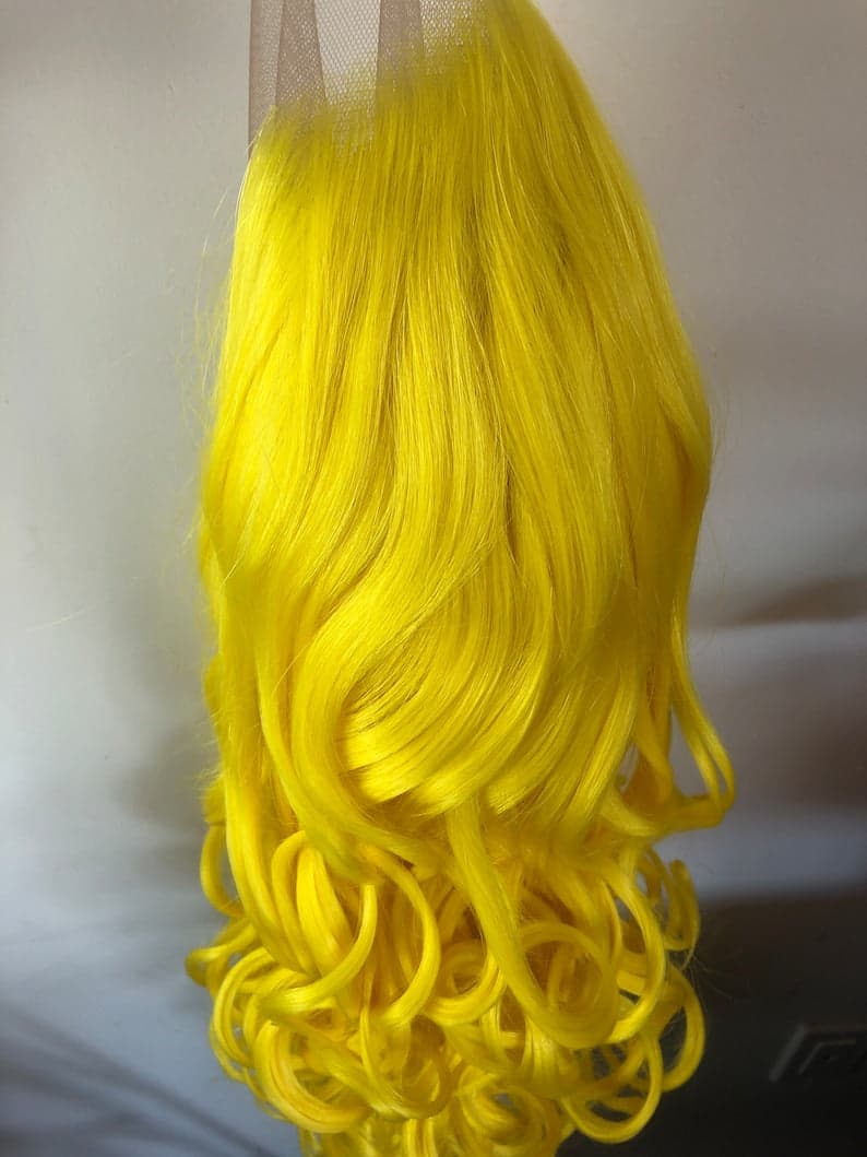 26” LEMON YELLOW Lace Front Wig *NWT* New and never worn - Yellow - Thumbnail 9