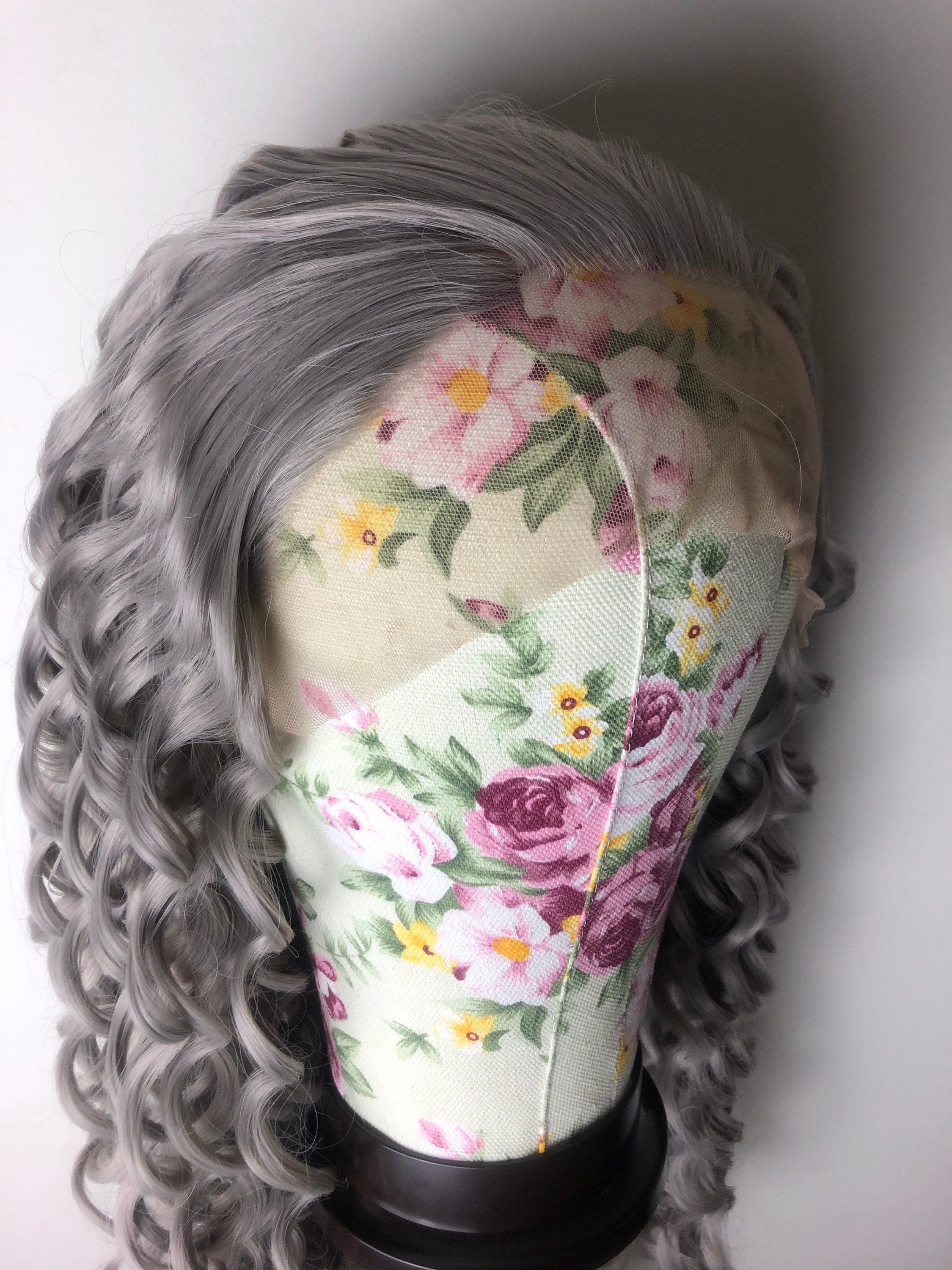 24” SILVERY GREY curly lace front wig *NEW* - Thumbnail 5