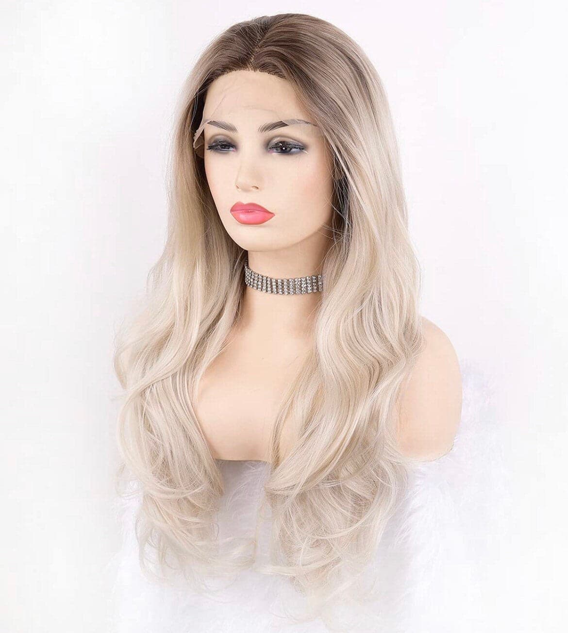 22” Blonde ombré body wavy lace front wig ARRIVES NEW - Thumbnail 3