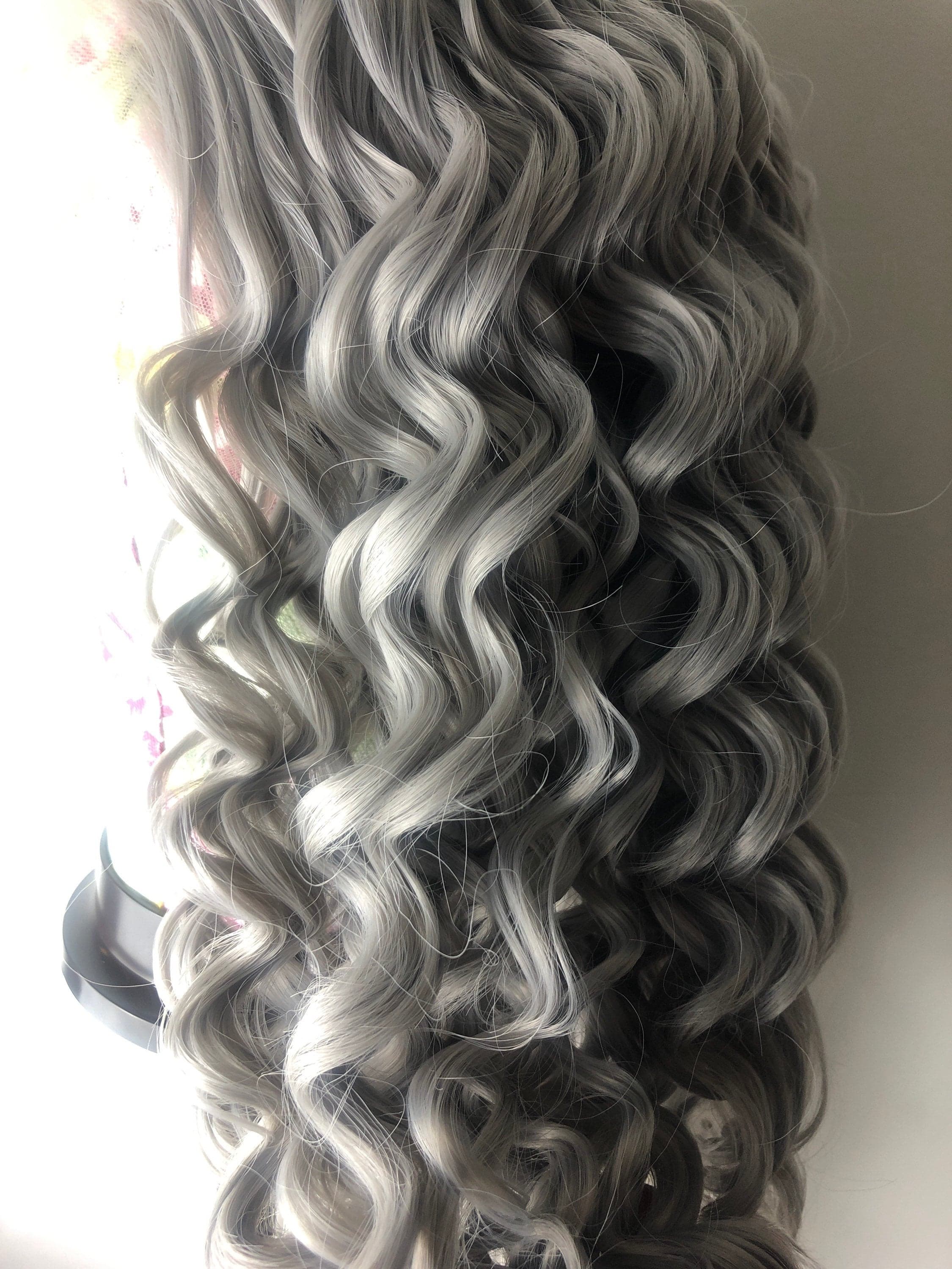 24” SILVERY GREY curly lace front wig *NEW* - Thumbnail 9