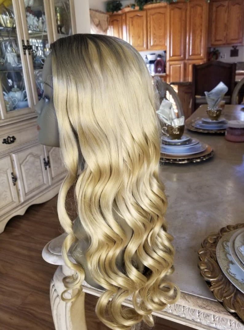 Ombre Blonde Beauty Wavy Full Wig - Thumbnail 8