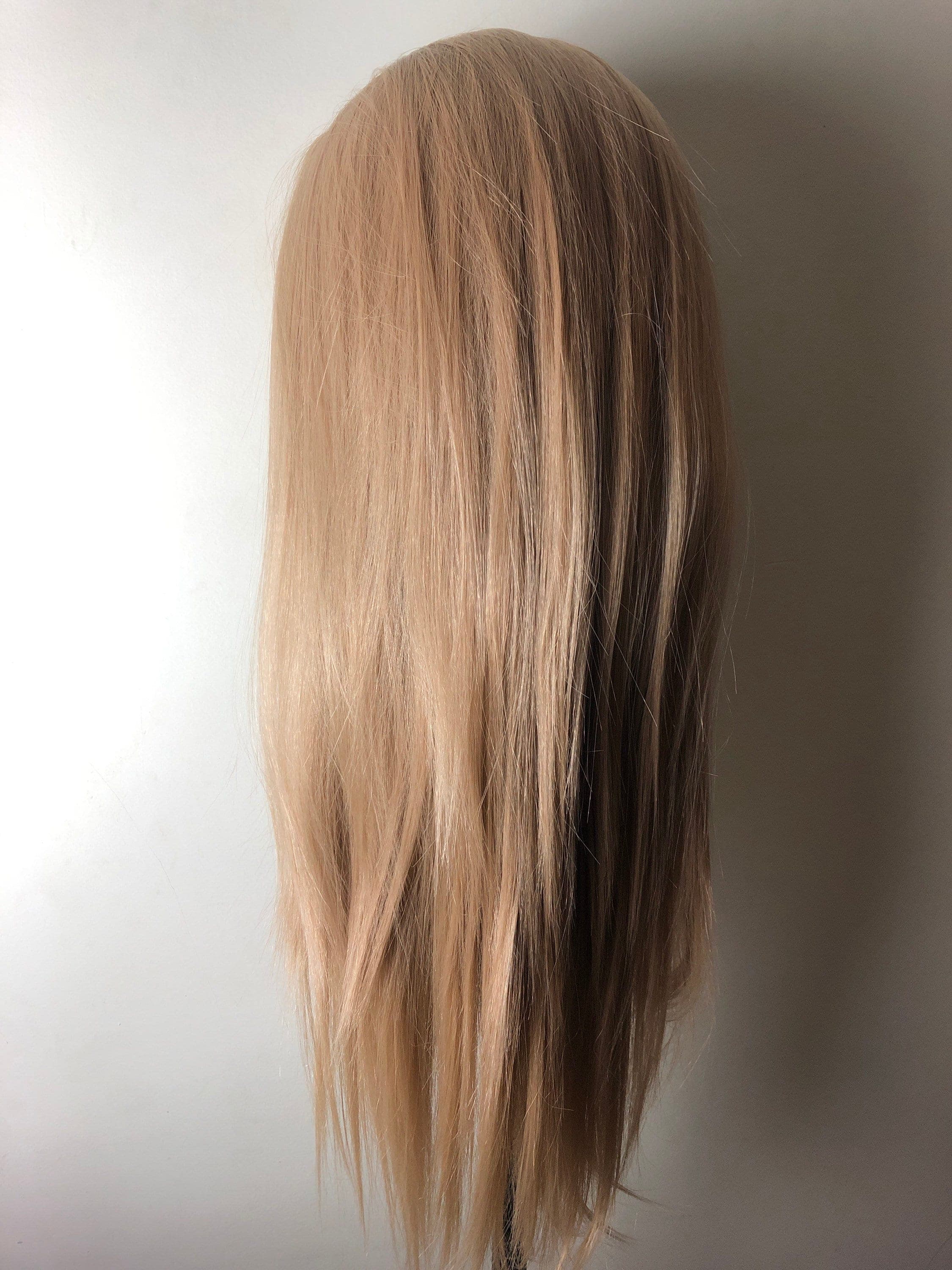 22” Ash honey blonde Straight Lace Front Celeb Wig *NEW* - Thumbnail 6