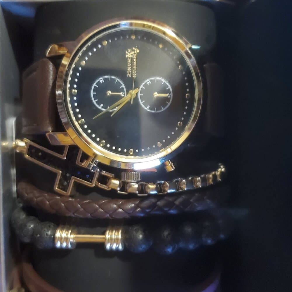 Mens Watch NWT - Thumbnail 3