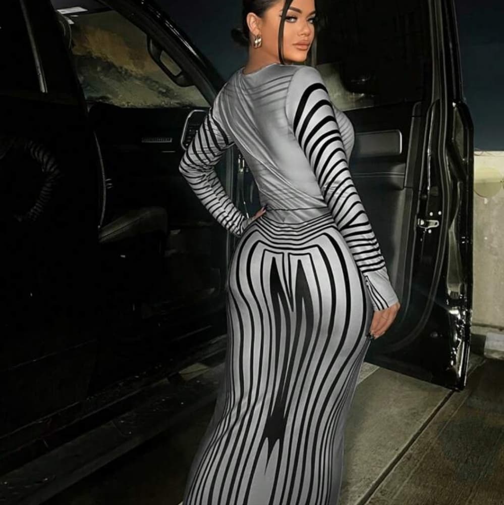 Striped Print Bodycon Dress - Thumbnail 4